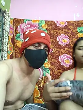 Snapshot of Seducing_couple chatting on July 13, 2026, 9:45 am Seducing couple online show from July 13, 2026, 9:45 am