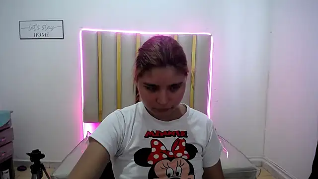 keilicita tonny 18 online show from September 23, 2025, 5:27 pm