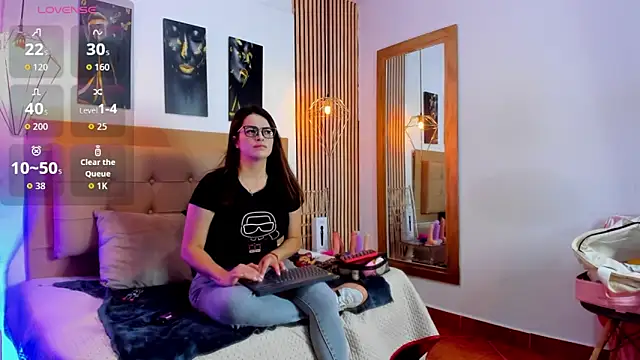  samanthaa foxx online show from November 13, 2025, 10:36 am