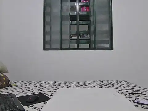 skinnylatino51 online show from September 29, 2025, 12:49 am