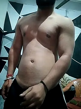 Kartikkartik8595 online show from November 17, 2025, 9:42 pm