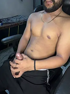 Kartikkartik8595 online show from July 28, 2026, 10:53 pm