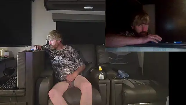 Snapshot of Cobra500hp@xh chatting on December 22, 2025, 8:55 am Cobra500hpxh online show from December 22, 2025, 8:55 am