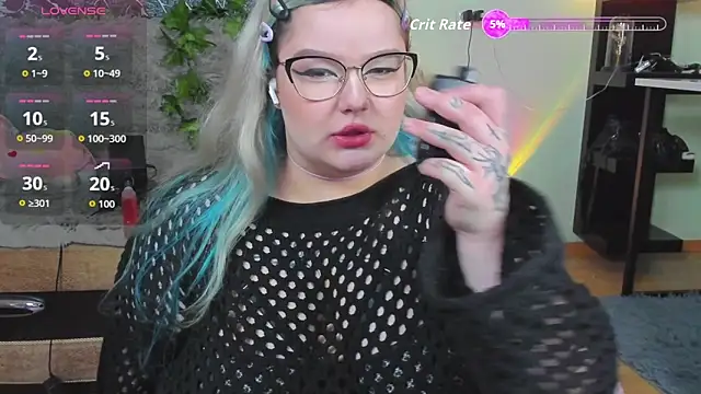 Snapshot of _CandyM1lky_ chatting on November 10, 2025, 7:29 am CandyM1lky online show from November 10, 2025, 7:29 am