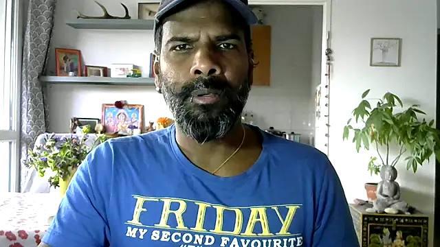 frenchblackc31 online show from March 4, 2026, 4:57 pm