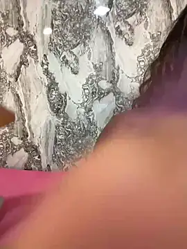 MiiaaCollinss online show from September 20, 2025, 2:40 pm