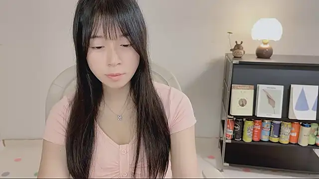 Snapshot of Onechestnut chatting on May 13, 2026, 5:05 am Onechestnut online show from May 13, 2026, 5:05 am