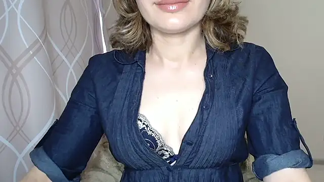 miss  Sophie online show from September 10, 2025, 6:57 am