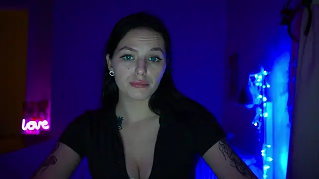 EwelynScott online show from December 20, 2025, 4:36 pm