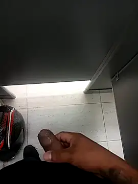 Oscariin96 online show from February 19, 2026, 7:10 pm