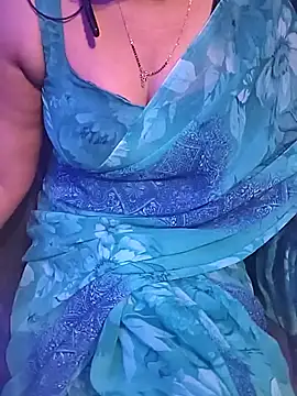 Snapshot of Anuforyou19 chatting on October 17, 2025, 7:16 pm Anuforyou19 online show from October 17, 2025, 7:16 pm