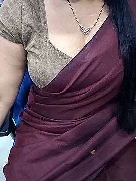 Snapshot of Anuforyou19 chatting on October 20, 2025, 4:40 pm Anuforyou19 online show from October 20, 2025, 4:40 pm