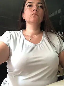 sweetdulcexxx online show from April 5, 2026, 6:16 pm