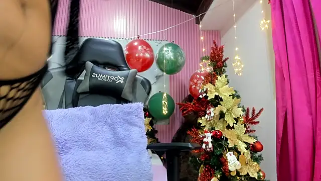 Mindy 19 online show from December 22, 2025, 12:46 pm