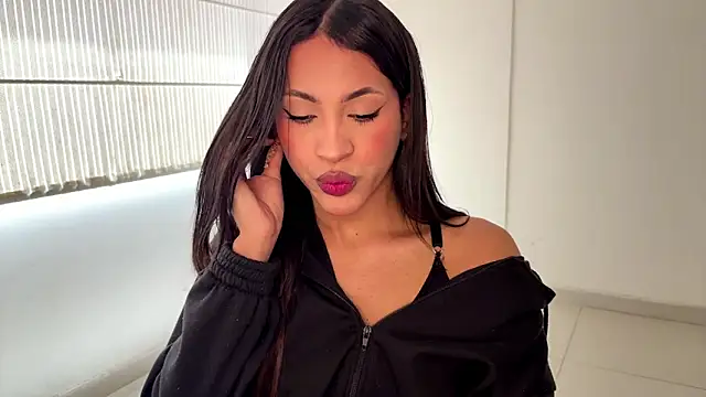 clara evanss s online show from February 22, 2026, 4:05 pm