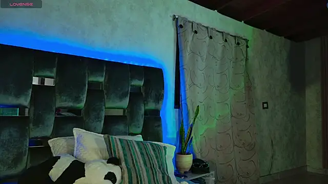 Snapshot of Taurito___ chatting on November 4, 2025, 5:17 am Taurito online show from November 4, 2025, 5:17 am