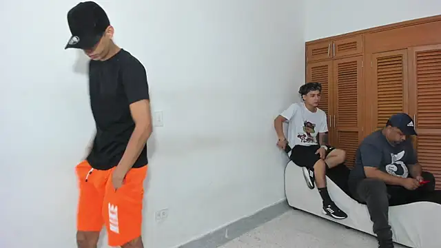 brutal sex room2k online show from October 12, 2025, 12:59 pm