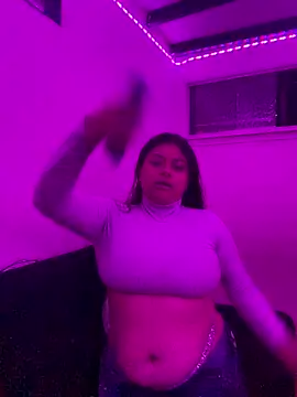 Snapshot of NattashaMore_0719 chatting on October 6, 2025, 2:09 am NattashaMore 0719 online show from October 6, 2025, 2:09 am