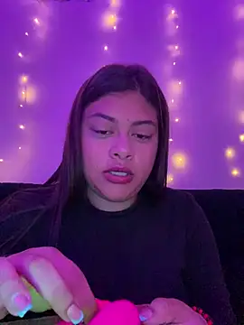 NattashaMore 0719 online show from December 5, 2025, 2:42 am