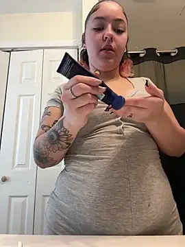 babykalirose online show from February 8, 2026, 7:39 pm