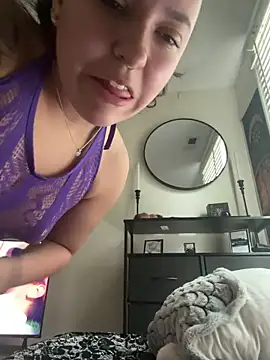 babykalirose online show from April 18, 2026, 3:05 pm