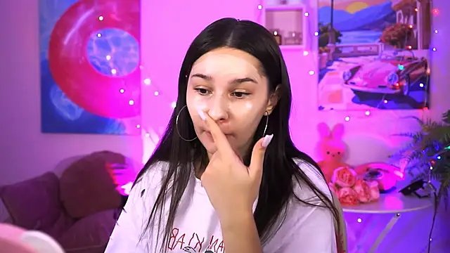 Snapshot of KimClarks_ chatting on September 15, 2025, 12:27 pm KimClarks  online show from September 15, 2025, 12:27 pm