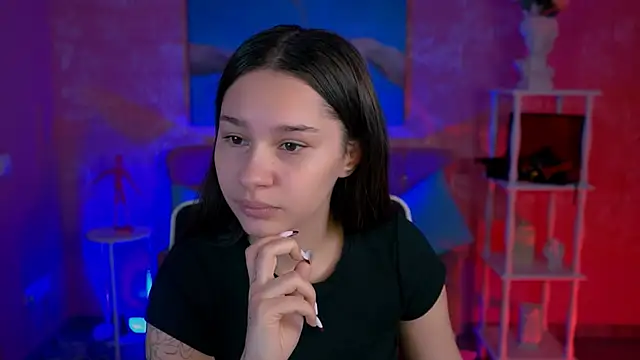 Snapshot of KimClarks_ chatting on October 6, 2025, 8:12 am KimClarks  online show from October 6, 2025, 8:12 am