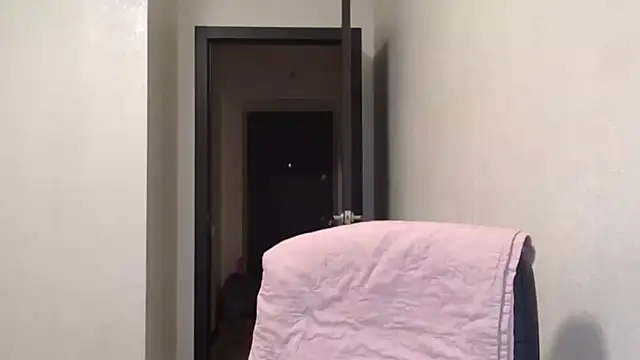 Silviaa a online show from February 25, 2026, 8:07 pm