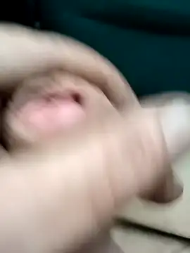 Snapshot of helldonk chatting on October 27, 2025, 2:32 pm helldonk online show from October 27, 2025, 2:32 pm