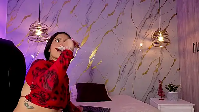 Scaarlettfox online show from February 18, 2026, 7:32 pm