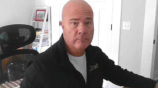 cyclone1212 online show from November 4, 2025, 2:16 pm