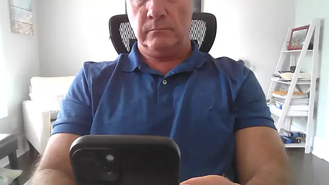 cyclone1212 online show from April 3, 2026, 12:36 pm