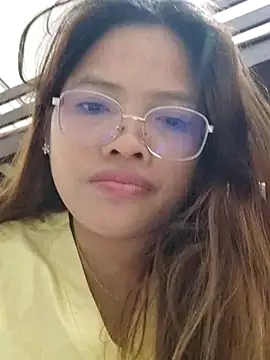 Sweetheart Claire online show from April 18, 2026, 12:31 pm