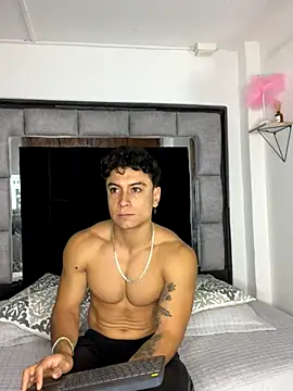 MR MUSCLE online show from November 28, 2025, 11:57 am