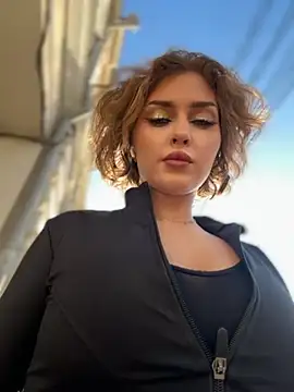 KellyKeler online show from November 27, 2025, 12:07 pm