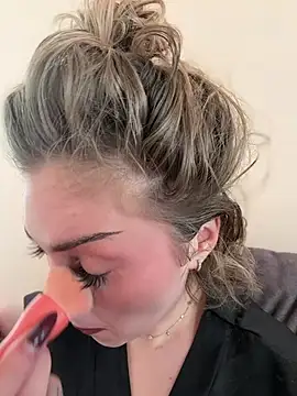 KellyKeler online show from January 18, 2026, 10:41 am