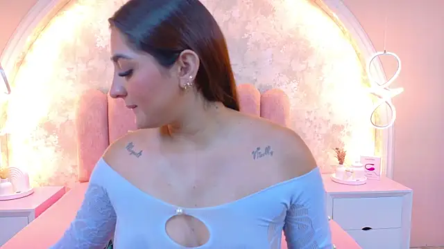 Snapshot of JasmineRhodes chatting on January 12, 2026, 1:05 pm JasmineRhodes online show from January 12, 2026, 1:05 pm