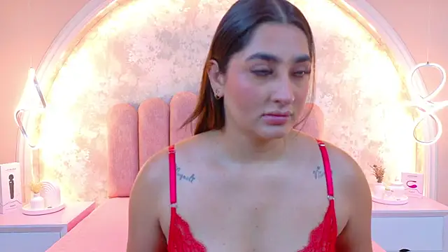 Snapshot of JasmineRhodes chatting on January 14, 2026, 1:06 pm JasmineRhodes online show from January 14, 2026, 1:06 pm