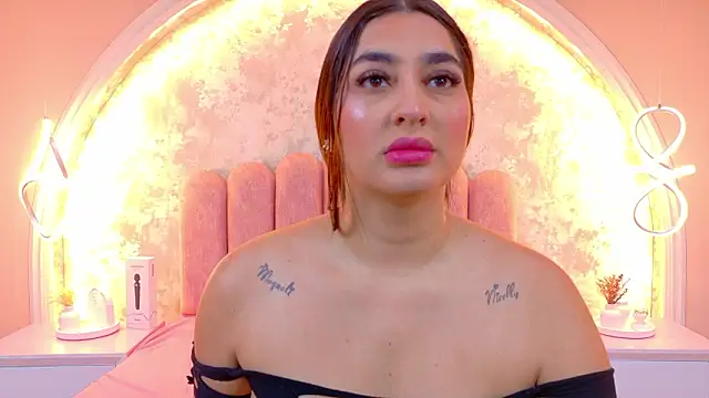 Snapshot of JasmineRhodes chatting on February 4, 2026, 1:17 pm JasmineRhodes online show from February 4, 2026, 1:17 pm