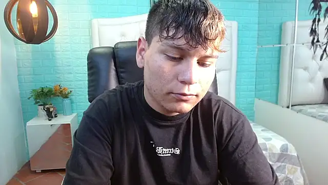 Snapshot of dondanys chatting on October 15, 2025, 7:36 pm dondanys online show from October 15, 2025, 7:36 pm