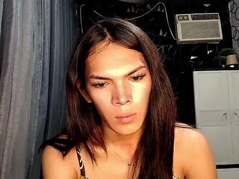 ladyhotcuming online show from June 20, 2026, 11:51 pm