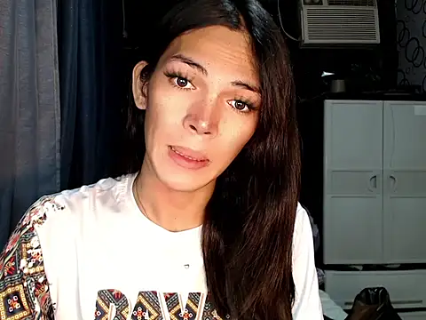 ladyhotcuming online show from July 14, 2026, 6:46 pm