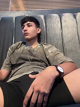 Snapshot of cody_fox10 chatting on November 26, 2025, 8:43 pm cody fox10 online show from November 26, 2025, 8:43 pm