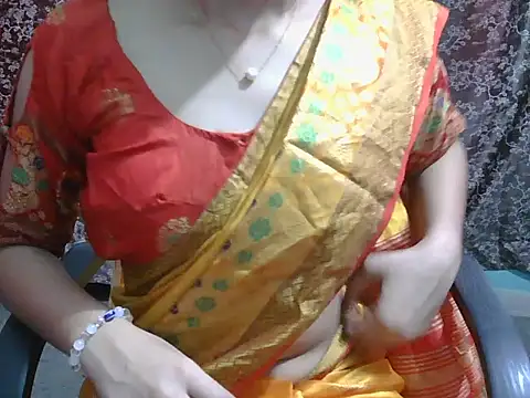 Snapshot of lovely_soniya chatting on July 16, 2026, 5:57 am lovely soniya online show from July 16, 2026, 5:57 am