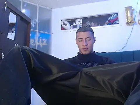 man porn13 online show from October 28, 2025, 4:38 am