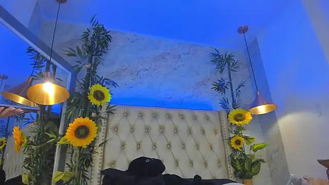 LittleeJaz online show from September 9, 2025, 4:23 am