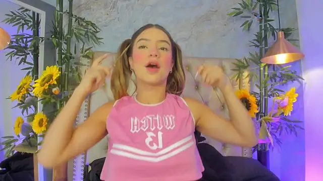 LittleeJaz online show from February 24, 2026, 4:10 am