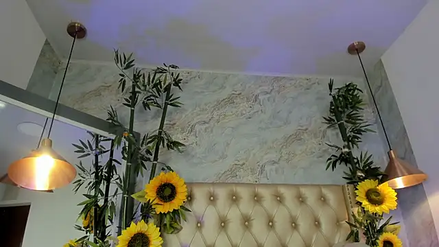 LittleeJaz online show from July 19, 2026, 2:37 am