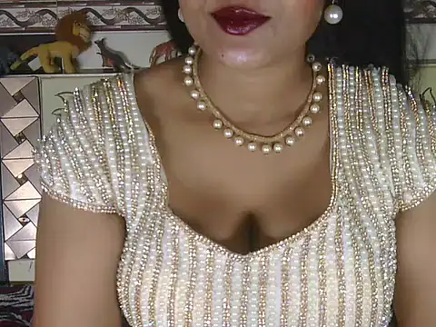 Snapshot of hotee_bhabi chatting on June 16, 2026, 2:30 pm hotee bhabi online show from June 16, 2026, 2:30 pm