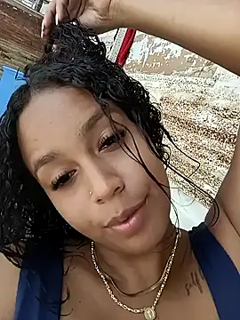 Snapshot of Fernanda30 chatting on September 20, 2025, 5:47 pm Fernanda30 online show from September 20, 2025, 5:47 pm